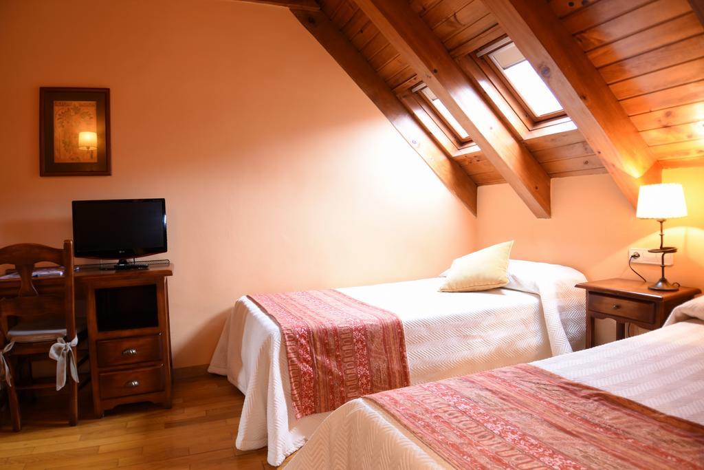 Eth Pomer Vielha Habitación foto